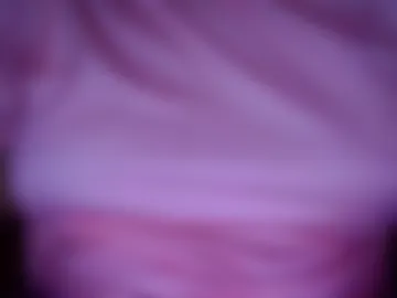 brunnette_girl live webcam preview