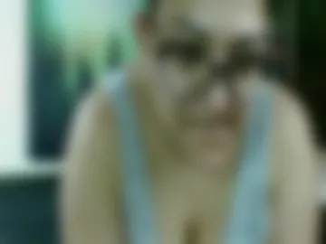 bushygoddess webcam preview