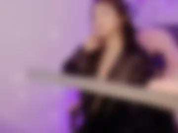 busty_melany photo 3