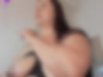 cailyn_hot photo 2