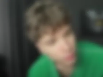 calvin_loves_you webcam preview