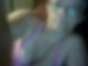 carleeswoman08 webcam preview