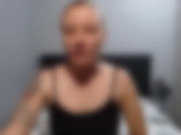 caro_milf_ webcam preview