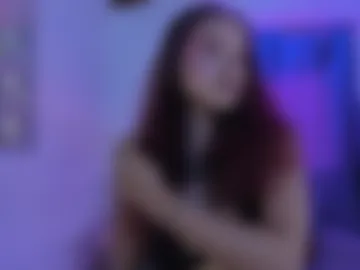 caroline_clark420 photo 4