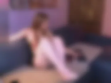 carolinedesire photo 2