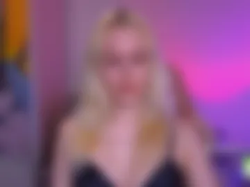 caseylabow photo 3