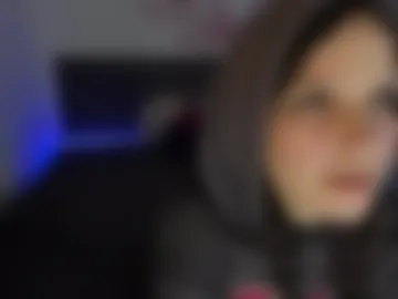 cassieevanss photo 3