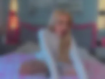 casual_blonde photo 3