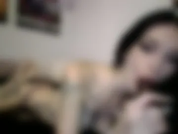 celenadawnn photo 2