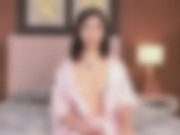 celine_golden photo 2