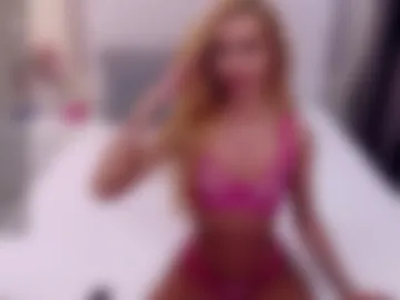 celinehinton photo 8