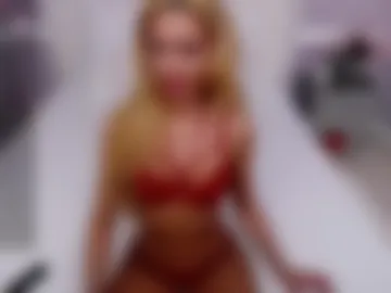 celinehinton photo 2