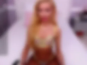 celinehinton photo 7