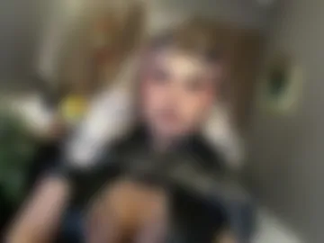 cellinekittcumerr photo 4