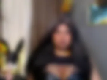 cellinekittcumerr photo 3