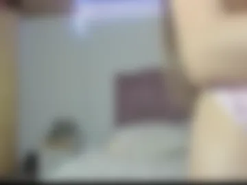 chanel_black2 webcam preview