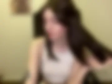 charlineyanai photo 2