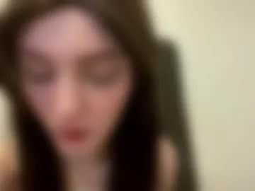 charlineyanai webcam preview