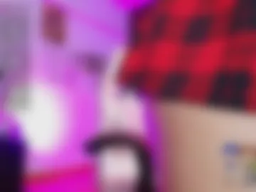 charlotte_joestar live webcam preview