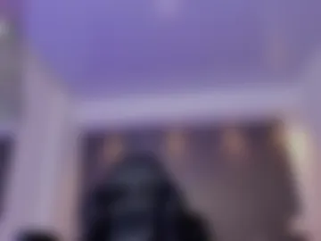 charlotte_whitee1 photo 2