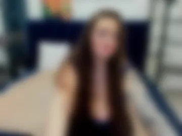 charlottecurvyy photo 3