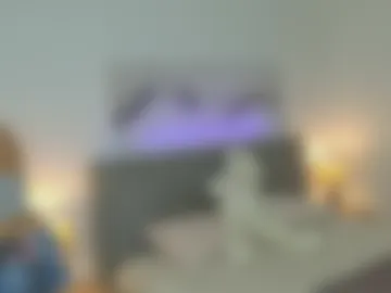 charming_bliss webcam preview