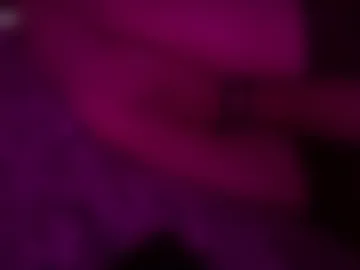 charmyscarmet11321 live webcam preview
