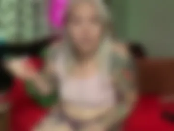 cherryb0mbb0mb photo 7