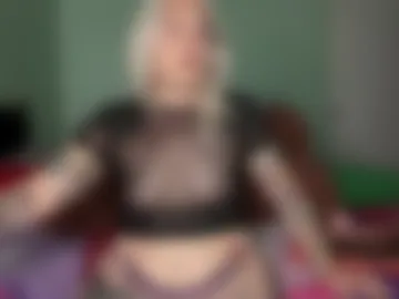 cherryb0mbb0mb photo 2