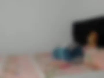 cherryblossom_23 live webcam preview