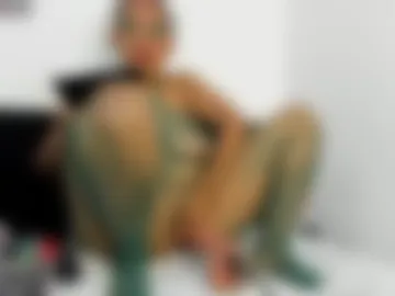 chiquihornymature webcam preview