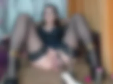 chloe29 photo 2