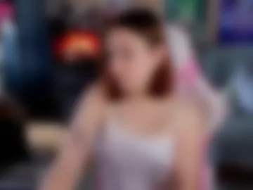 chloe_cherrys live webcam preview