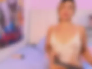 chloe_cruz1 photo 3