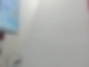 chloe_larson webcam preview