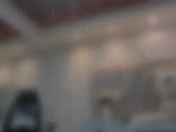 chloe_larson webcam preview