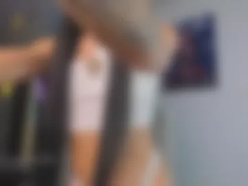 chloebigcockxx photo 3