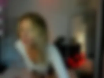 chloeblurr photo 7