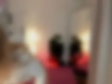 chloeblurr photo 3
