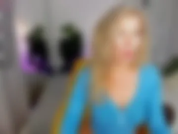 chloeblurr photo 3