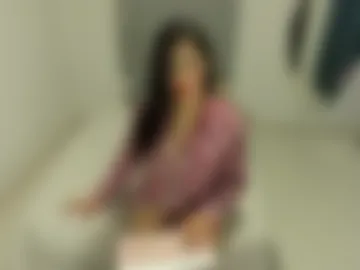 chloeharlan_ photo 5