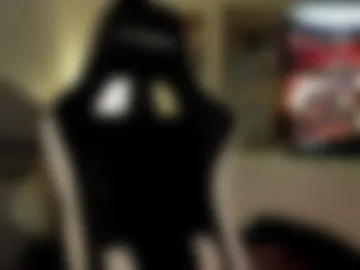 chloesays webcam preview