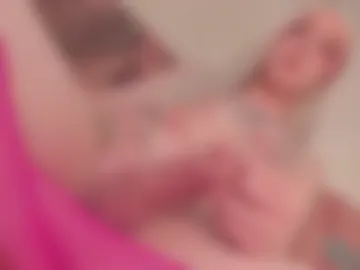 christinaloveu webcam preview