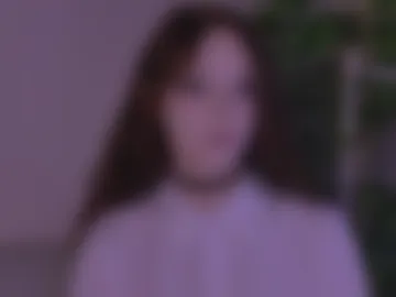 claire_bennett webcam preview