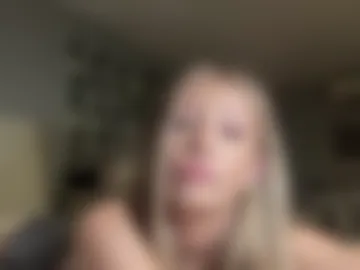 clairedawsonnn photo 4