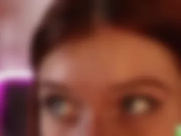 connie_monus webcam preview