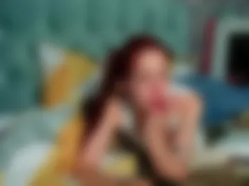 coralinelee photo 3