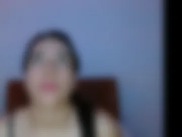 coralmonroe photo 3