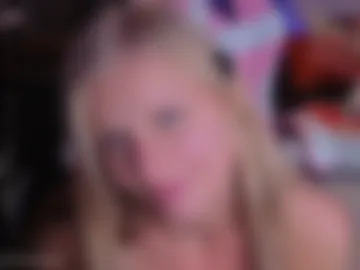 crystal_blond photo 3