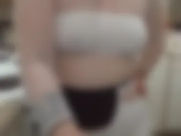 crystalhouse444 live webcam preview